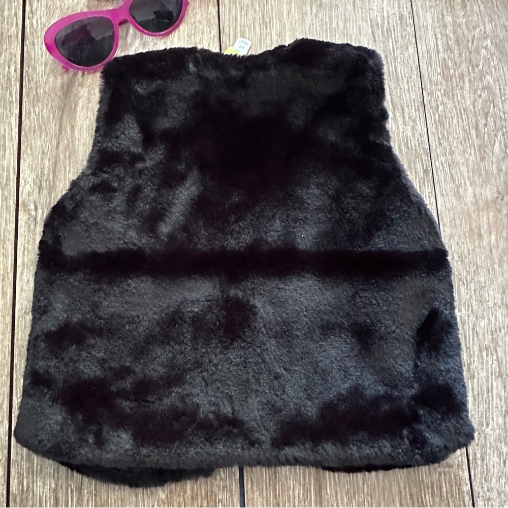 Macys Epic Threads Black Faux Fur Vest, Deep Black, Size 2T, NWT - Picture 3 of 6